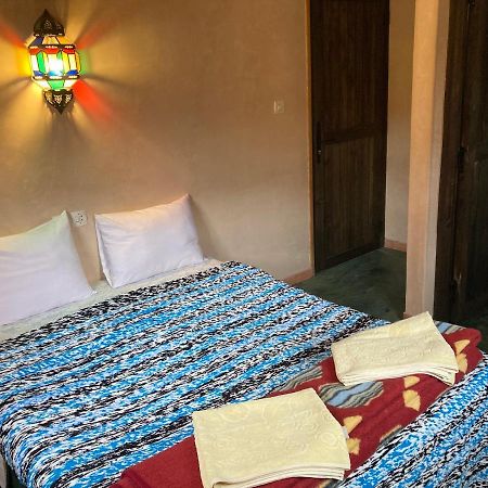 Les 4 Saisons Du Dades Bed & Breakfast Ait Idair Exterior photo